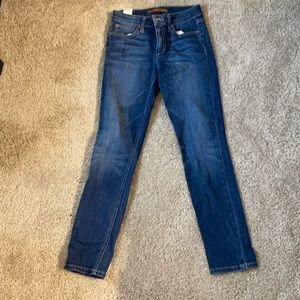 Medium wash jeans Joe’s jeans
